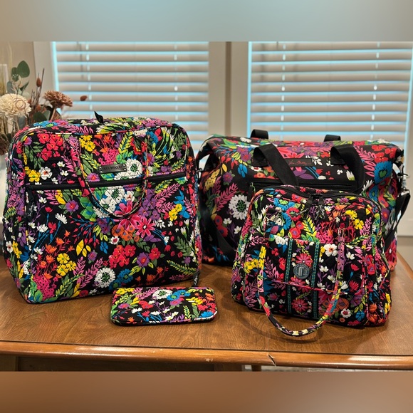 4pc travel set FIELD FLOWERS - Picture 9 of 9